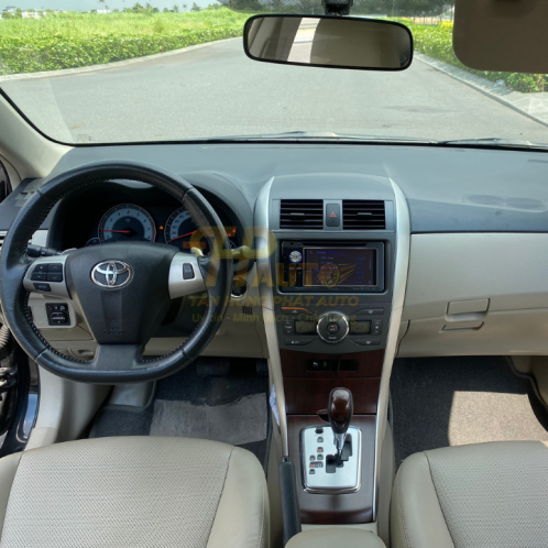 Khoang Lái Toyota Corolla Altis 2014